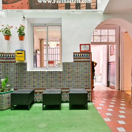 Ostello Feel Center