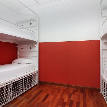 Feel Center Albergue